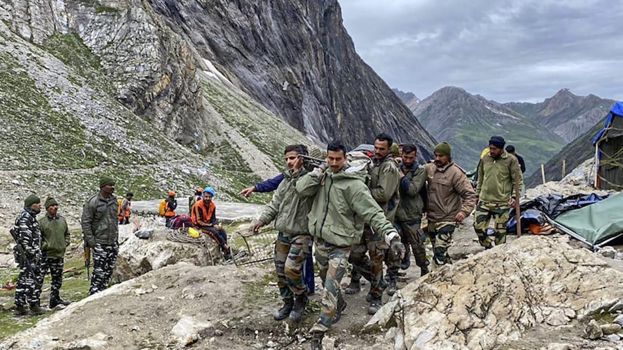 Amarnath Pilgrimage Turned Deadly! 16 Dead, 40 Missing in Flash Floods