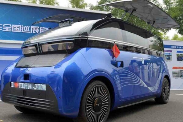 China-Solar-Car-Tianjin