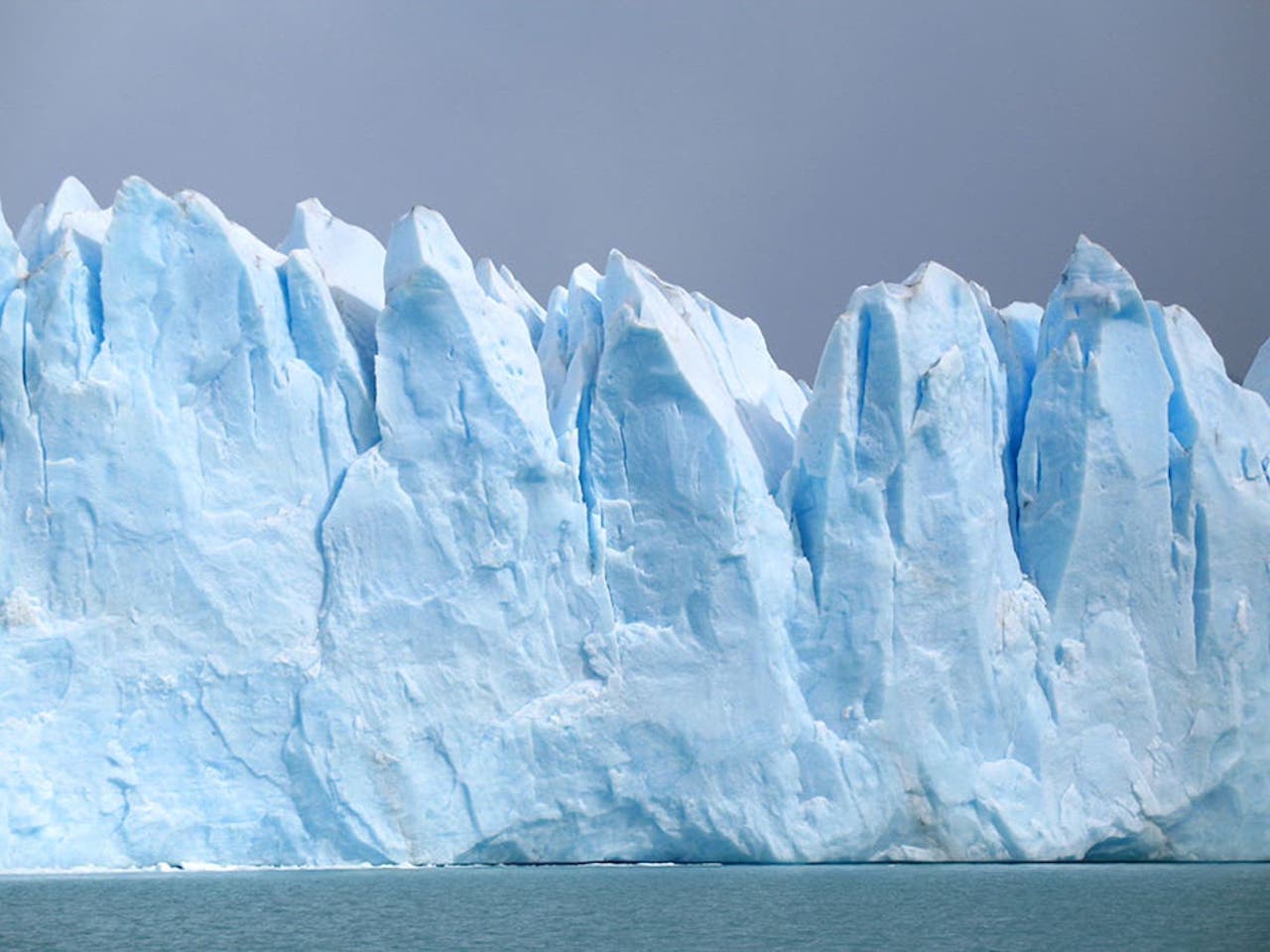 Melting Tibetan Glacier Could Spill Never-Seen-Before Microbes in Oceans