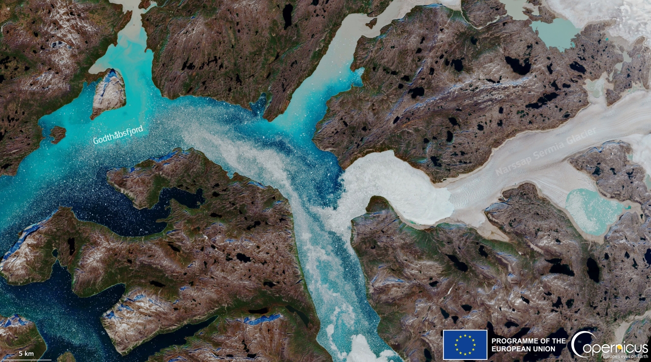 Satellite Tracks Greenland Melt Amid Intense Heatwave