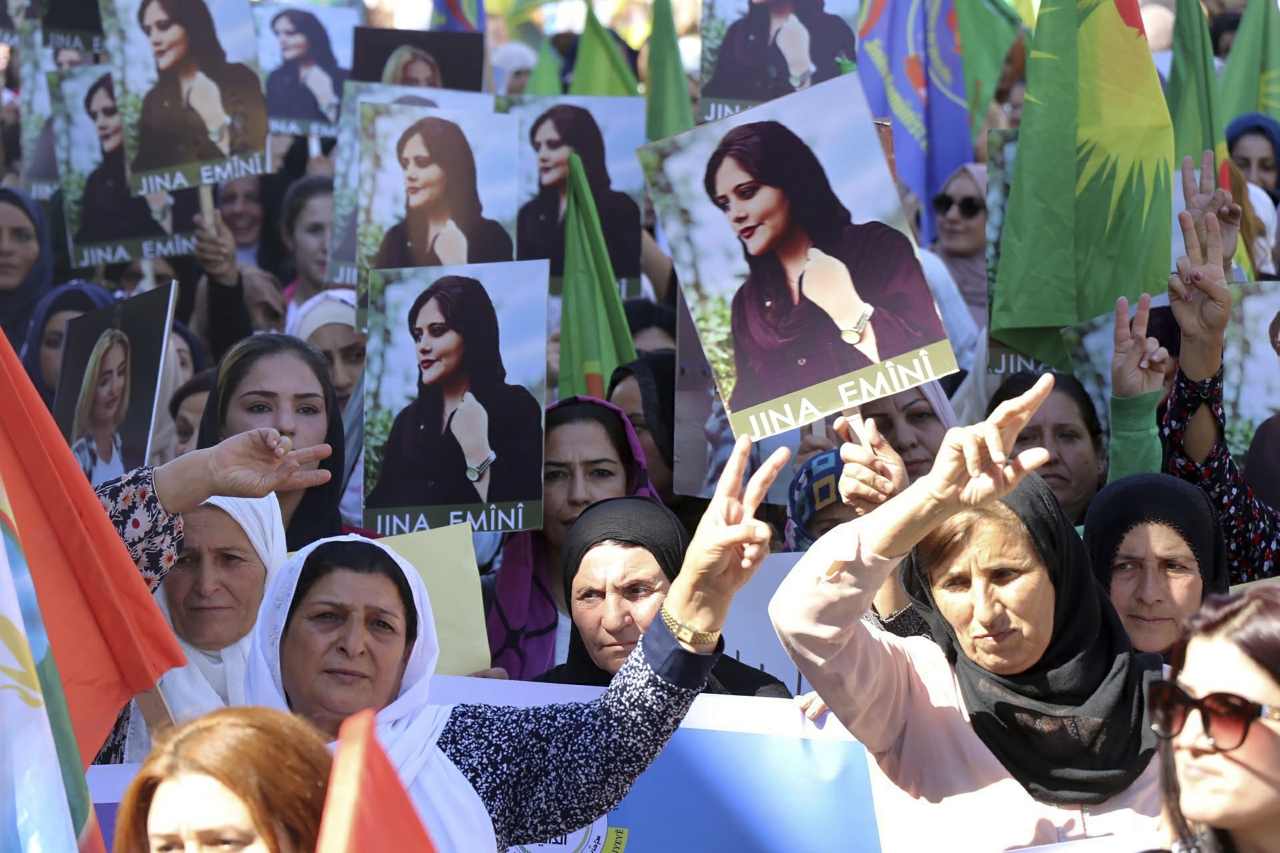 Women at the forefront of protests in Iran